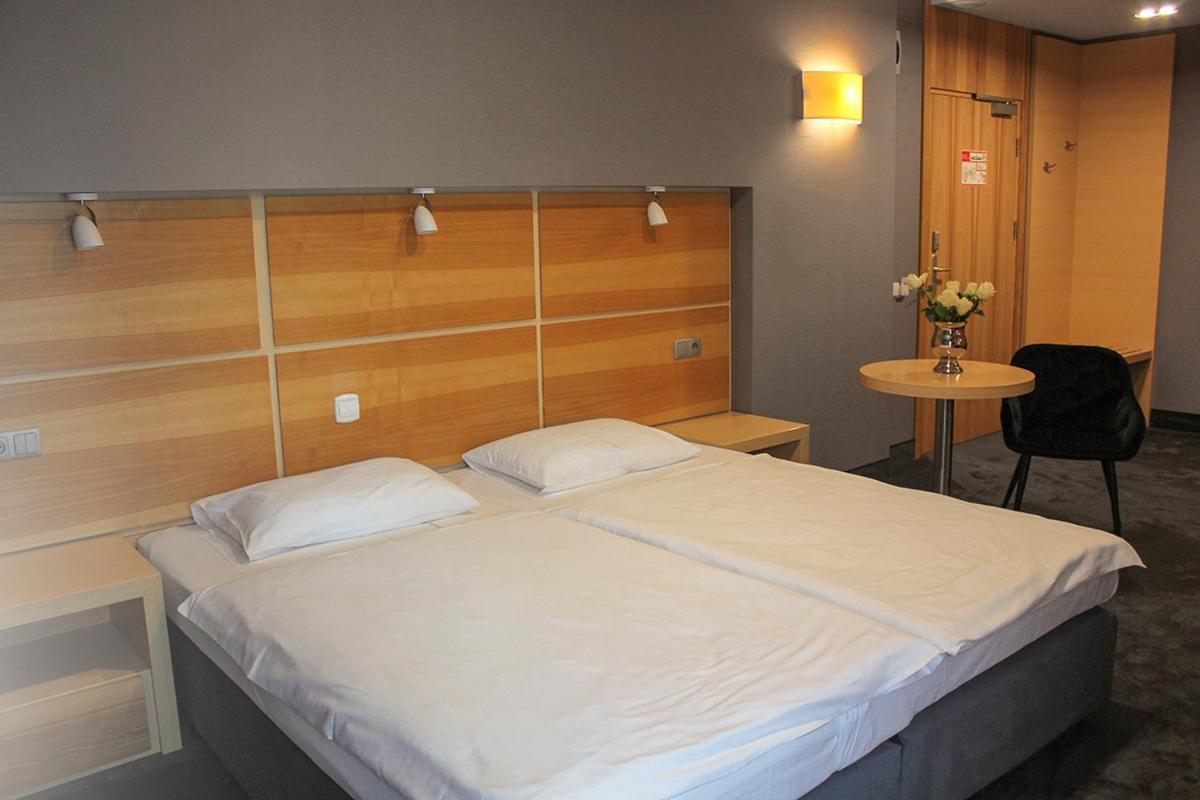 Willa Port Ostróda Εξωτερικό φωτογραφία A room at the hotel