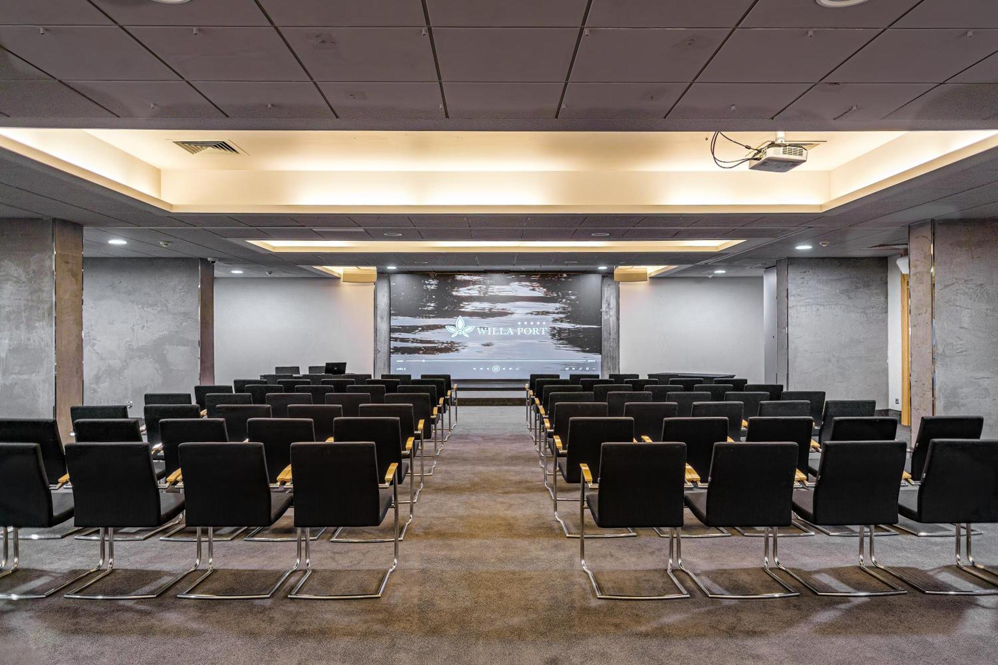 Willa Port Ostróda Εξωτερικό φωτογραφία The Auditorium
