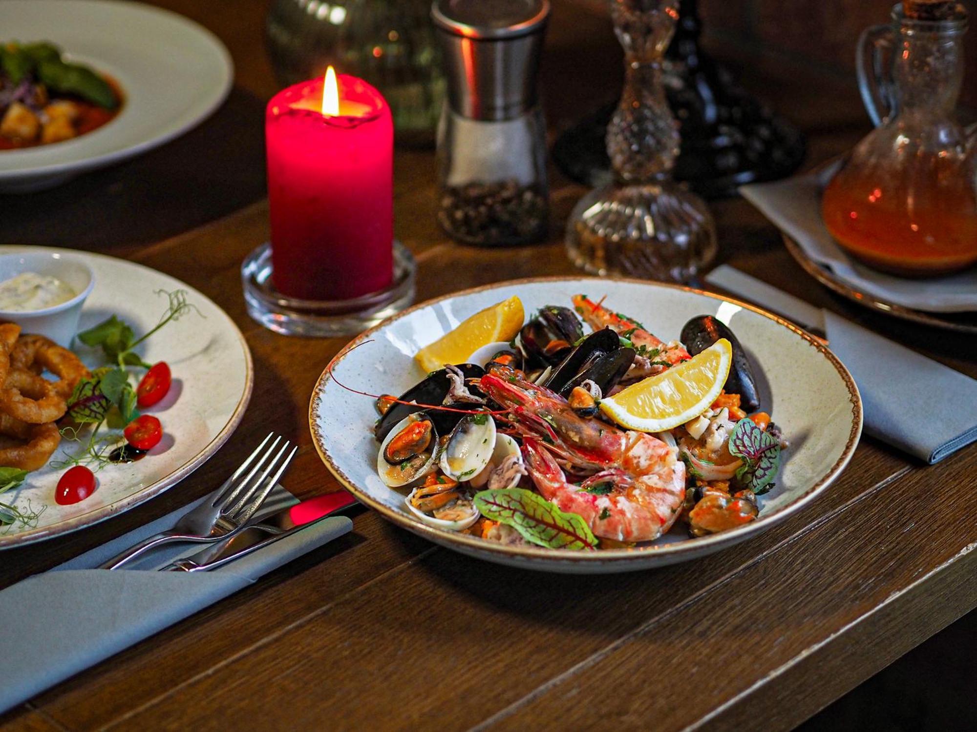 Willa Port Ostróda Εξωτερικό φωτογραφία Seafood salad