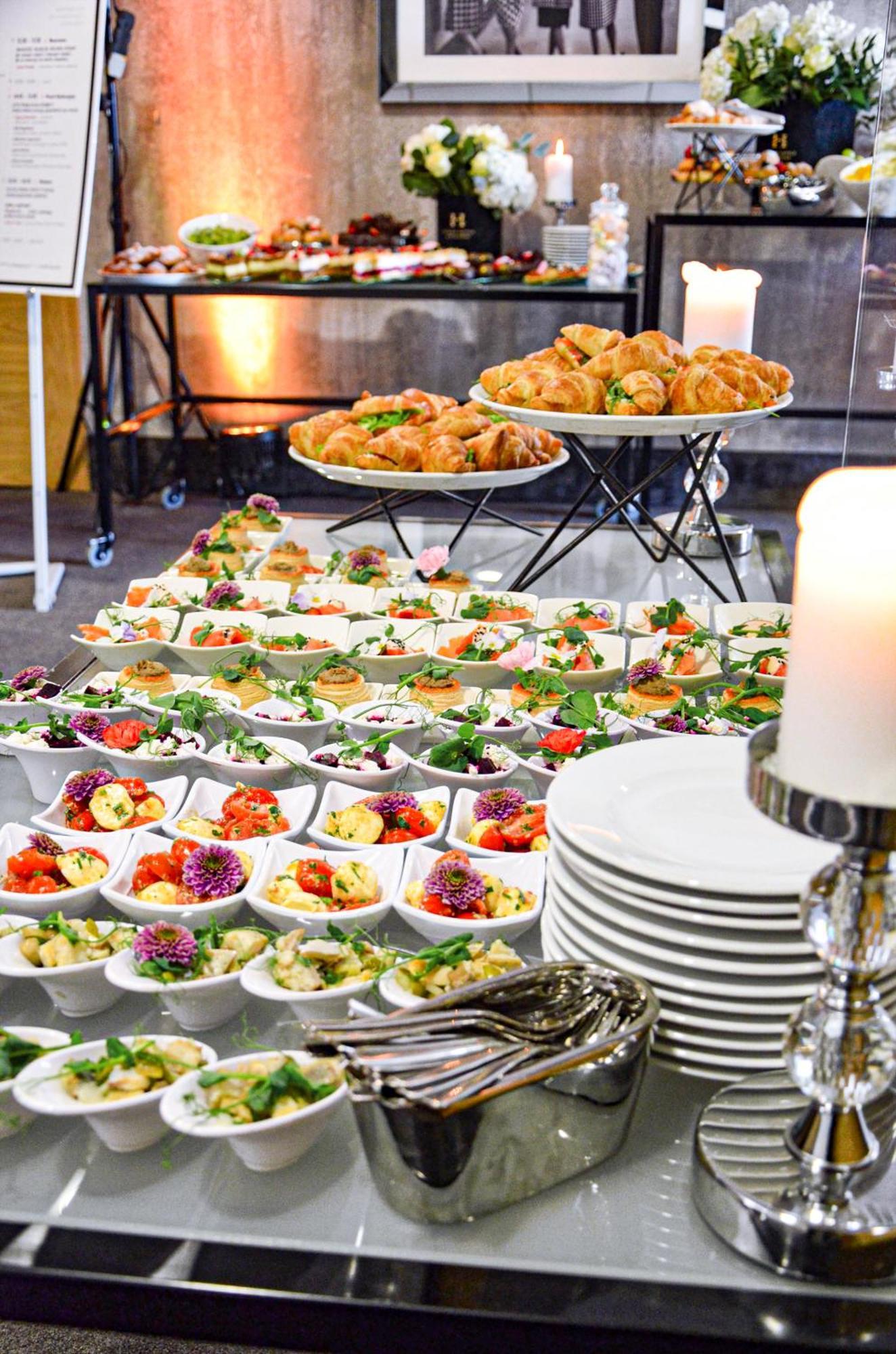 Willa Port Ostróda Εξωτερικό φωτογραφία A buffet